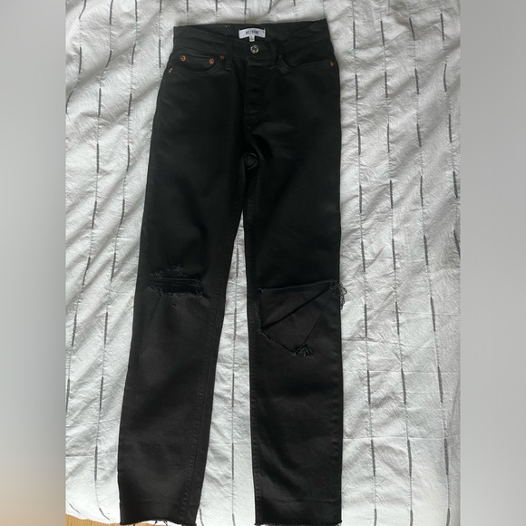 RE/DONE 90’s High Rise Ankle Crop in Jet Black denim with knee rips and hole - Picture 6 of 6